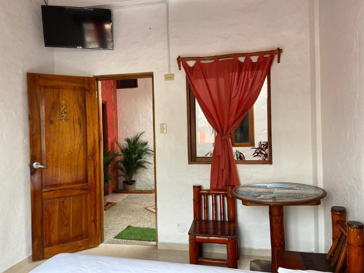 Hotel Karukera Монтаньита Экстерьер фото